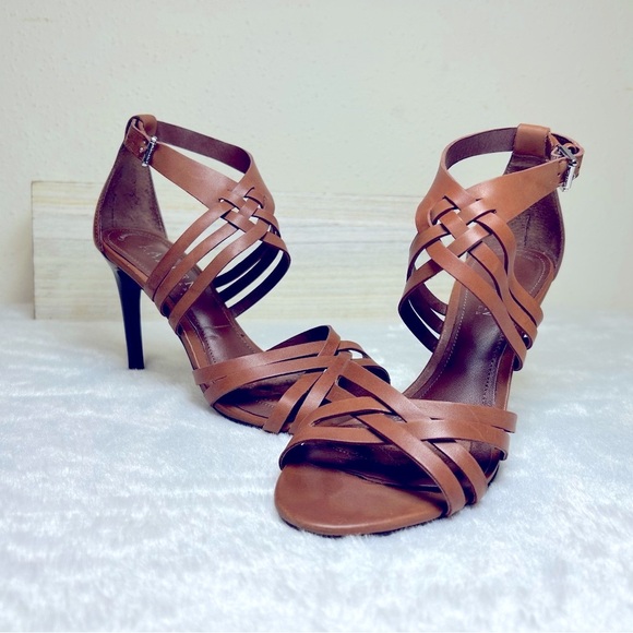 Lauren Ralph Lauren tan heels - Picture 3 of 7